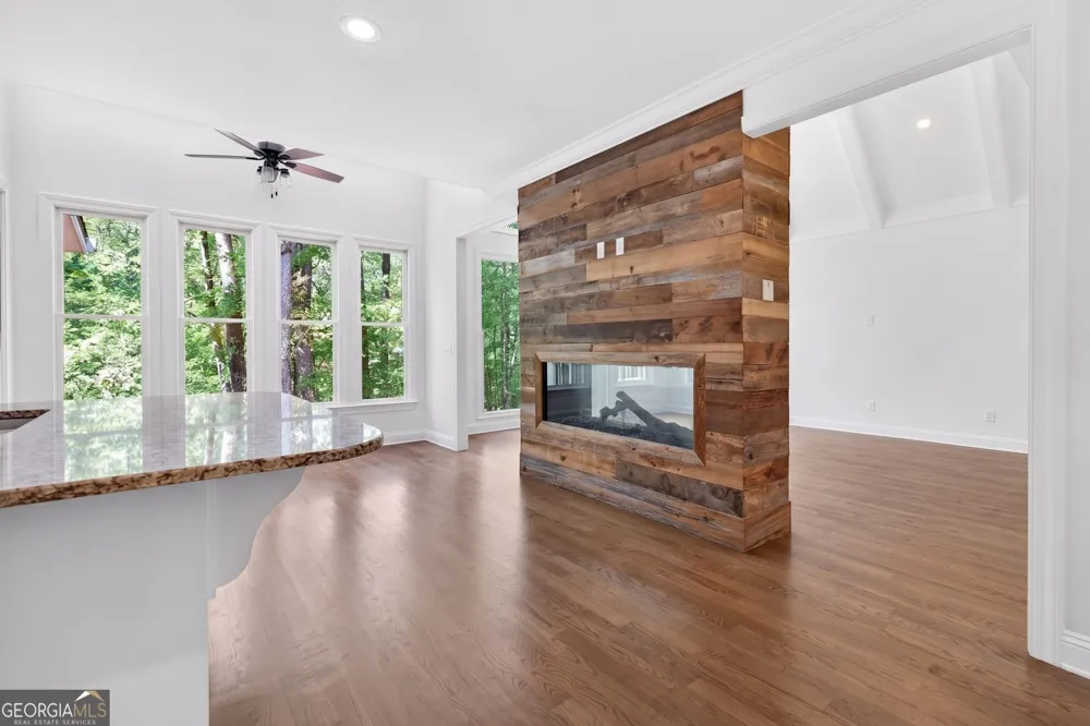 2090 Double Creek LN Alpharetta, GA 30004