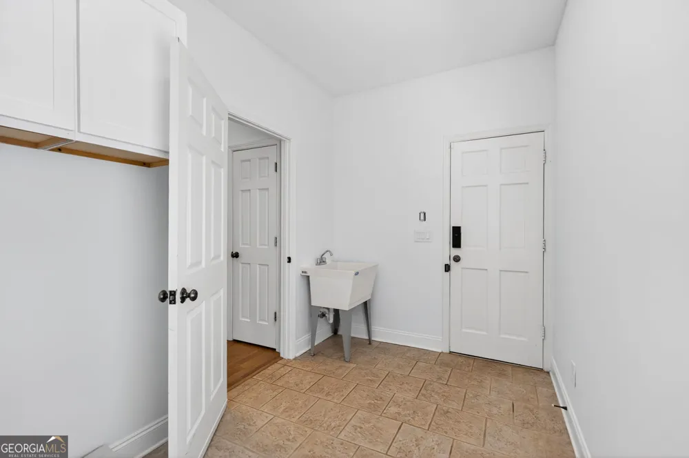 2090 Double Creek LN Alpharetta, GA 30004