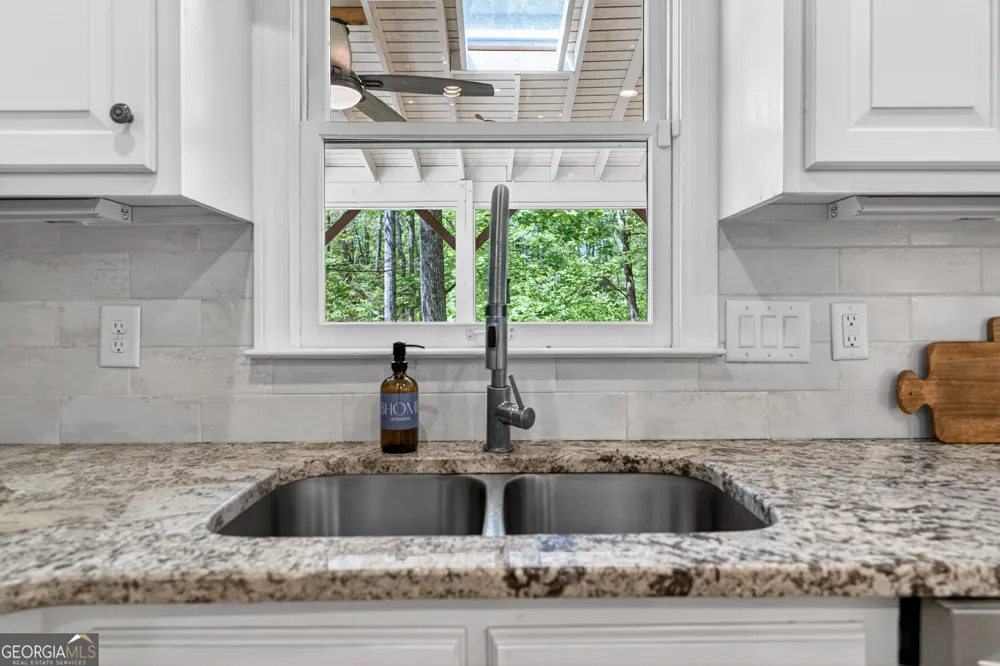 2090 Double Creek LN Alpharetta, GA 30004
