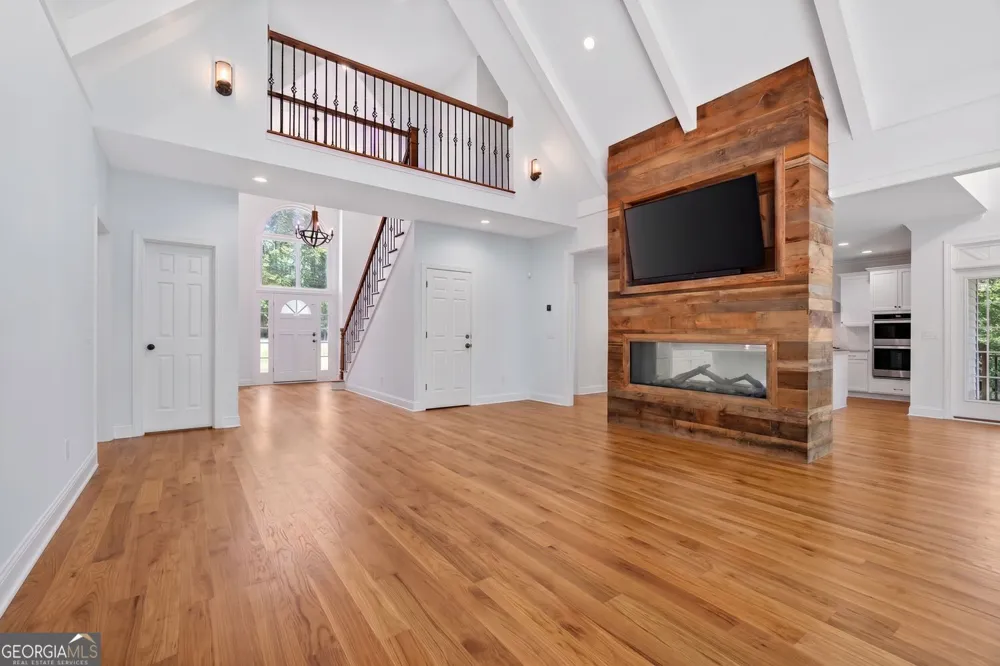 2090 Double Creek LN Alpharetta, GA 30004