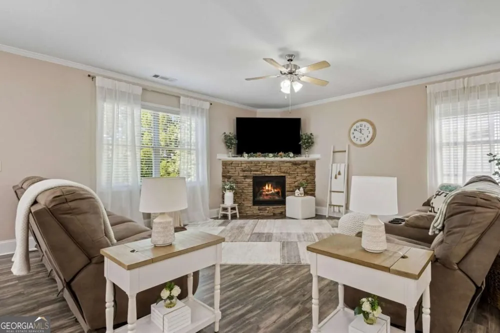 6872 Outrigger CT Flowery Branch, GA 30542