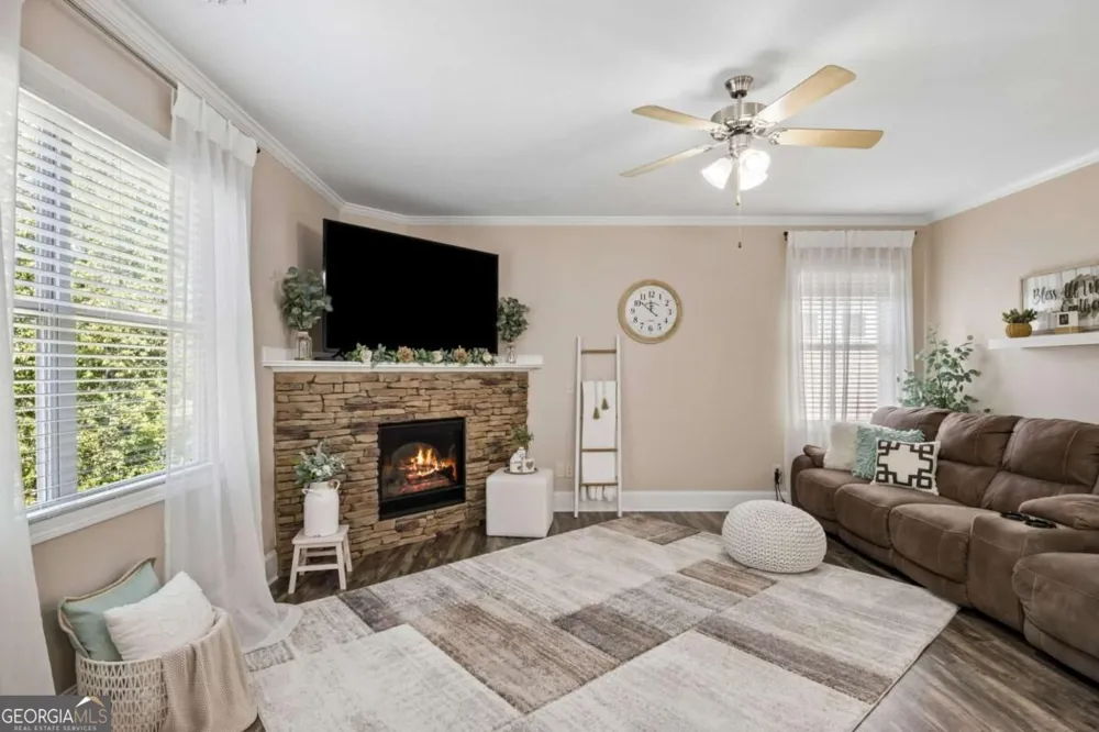 6872 Outrigger CT Flowery Branch, GA 30542