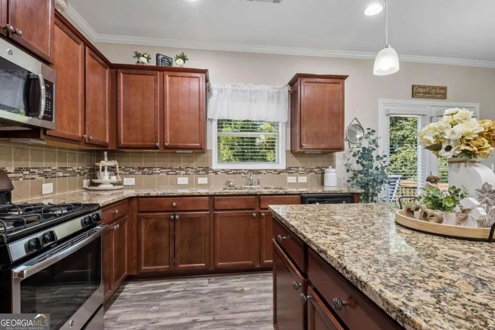 6872 Outrigger CT Flowery Branch, GA 30542