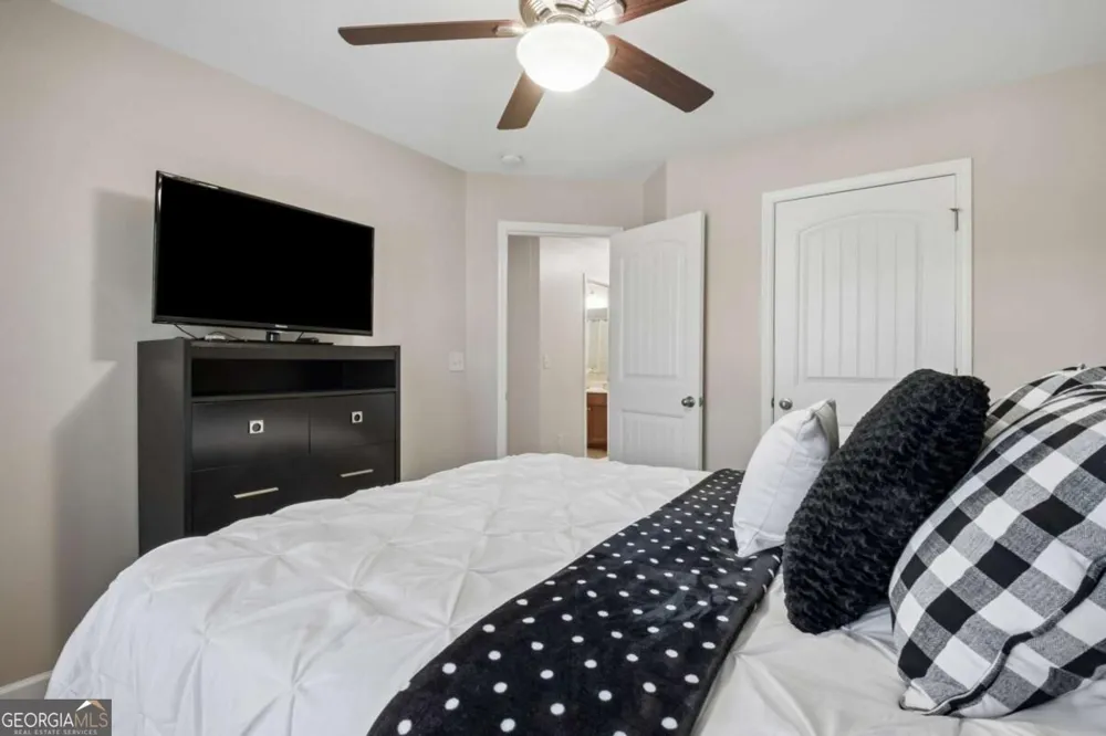 6872 Outrigger CT Flowery Branch, GA 30542