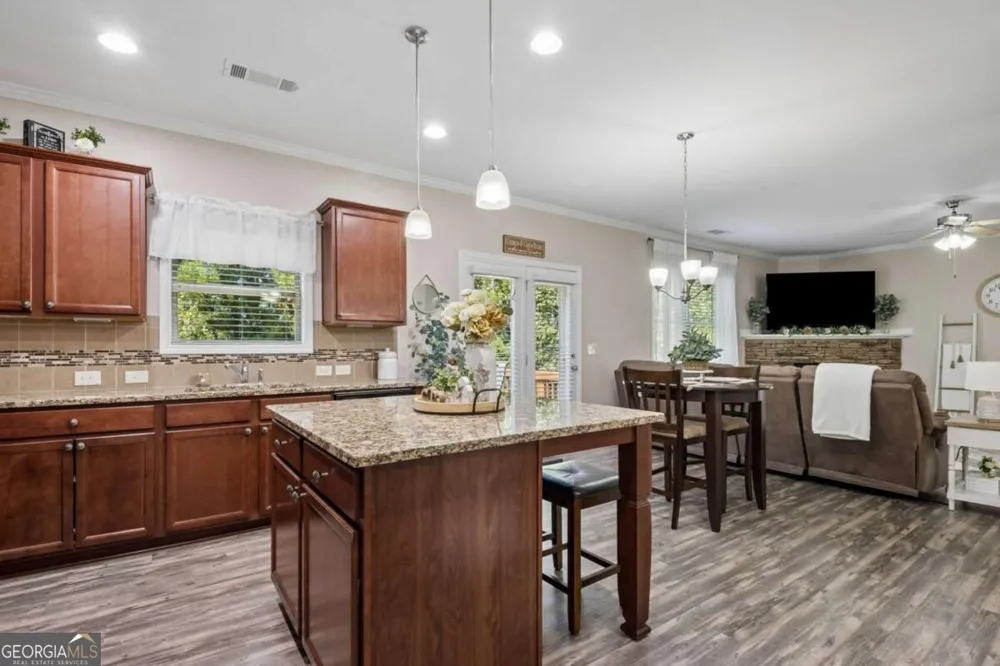 6872 Outrigger CT Flowery Branch, GA 30542