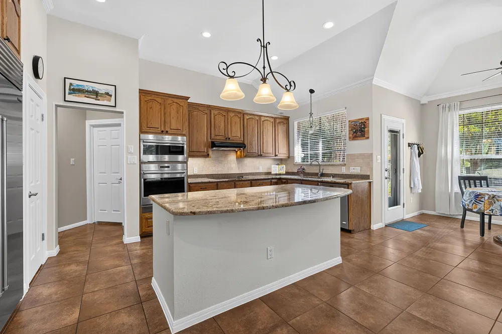 10505 Grand Oak Circle Austin, TX 78750