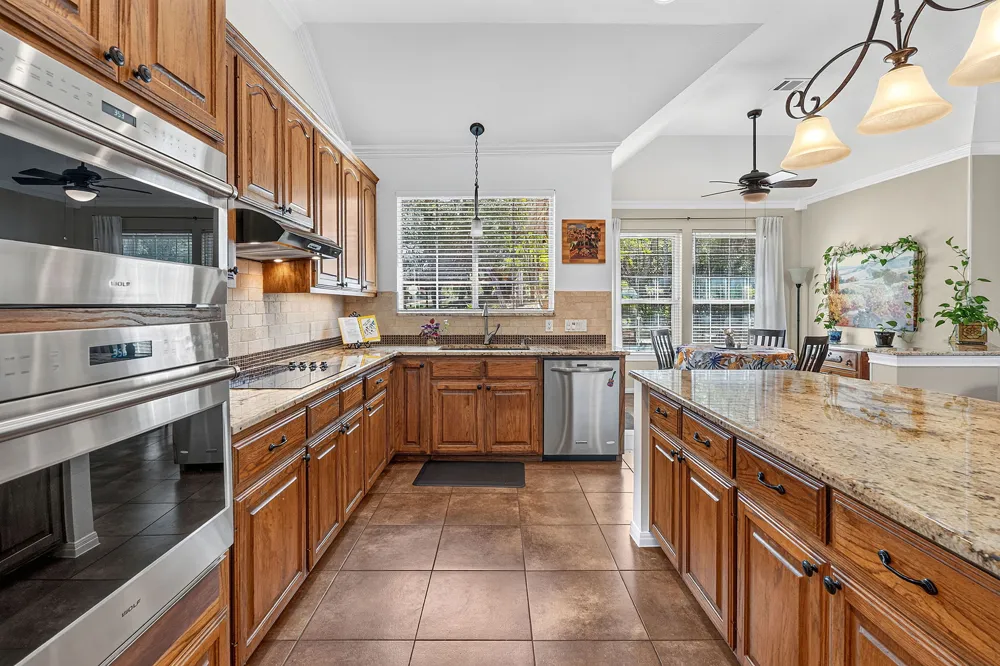 10505 Grand Oak Circle Austin, TX 78750