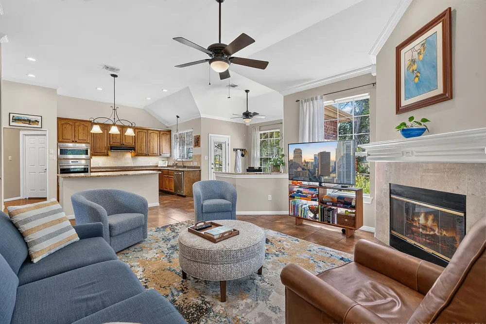 10505 Grand Oak Circle Austin, TX 78750