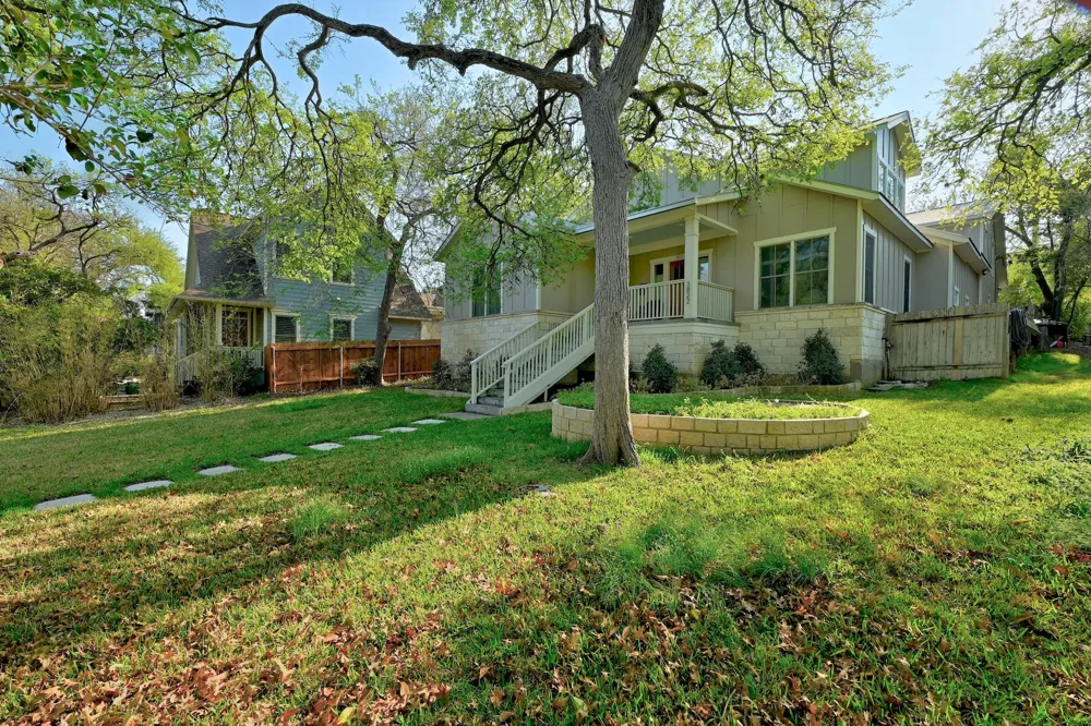 3822 Ridgelea Drive #A Austin, TX 78731