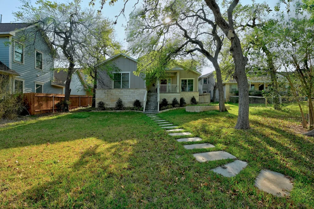 3822 Ridgelea Drive #A Austin, TX 78731