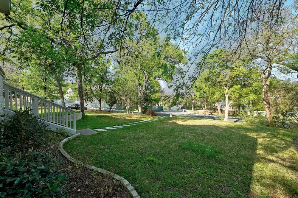 3822 Ridgelea Drive #A Austin, TX 78731