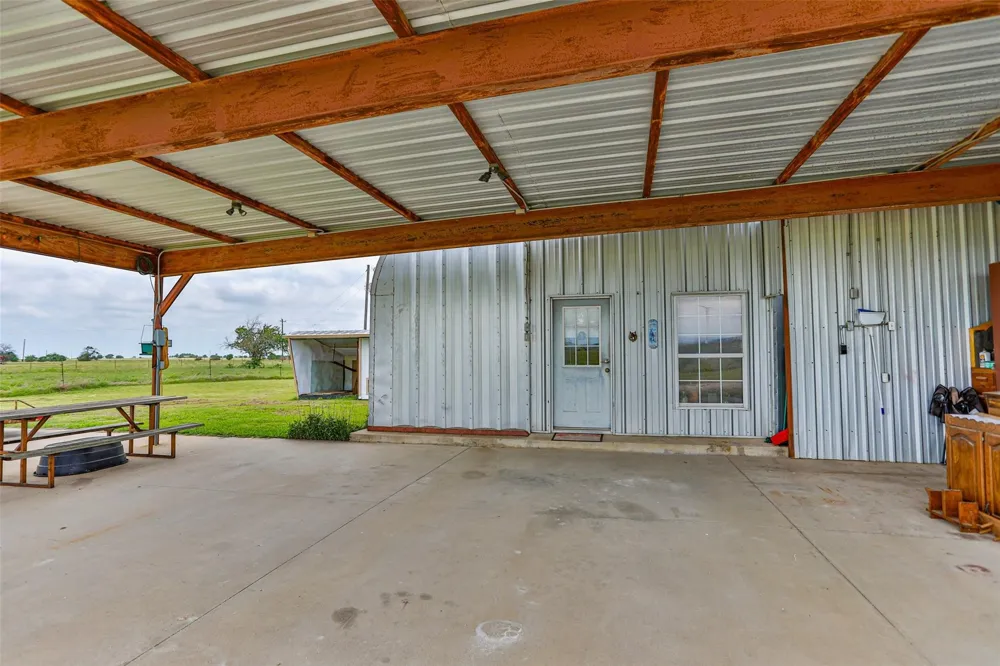 1078 R&R Lane Muenster, TX 76252
