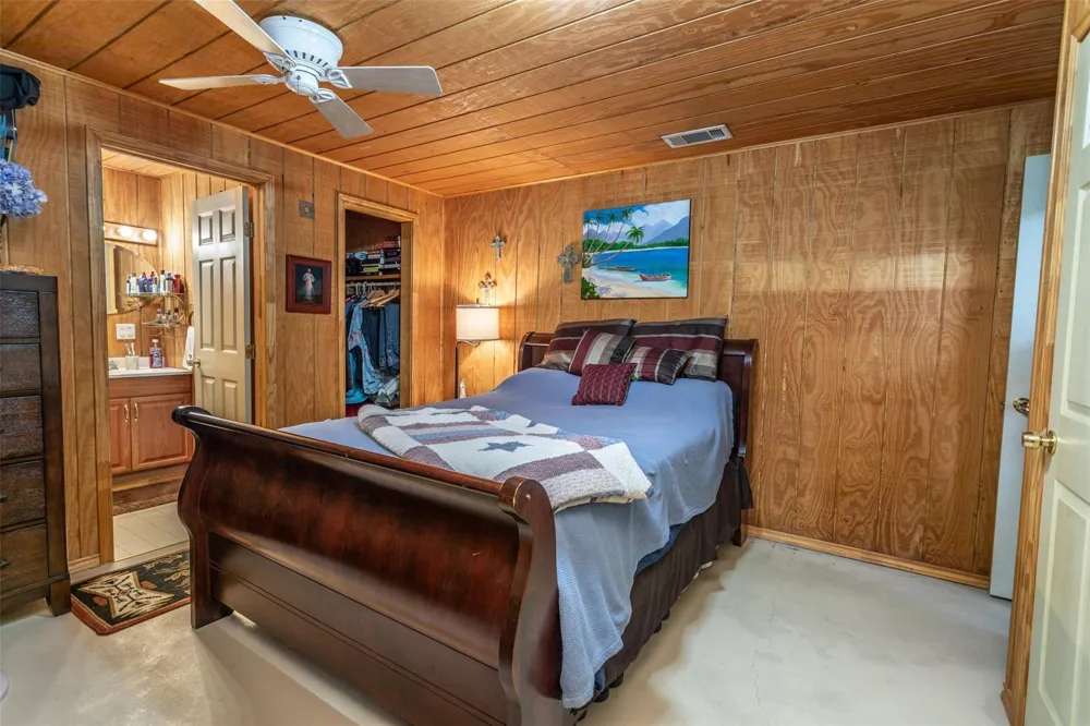 1078 R&R Lane Muenster, TX 76252