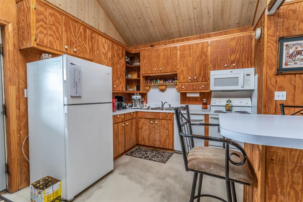 1078 R&R Lane Muenster, TX 76252