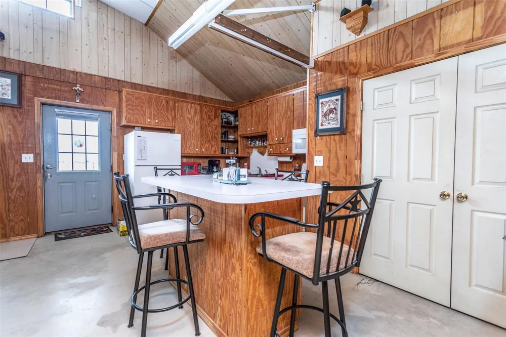 1078 R&R Lane Muenster, TX 76252