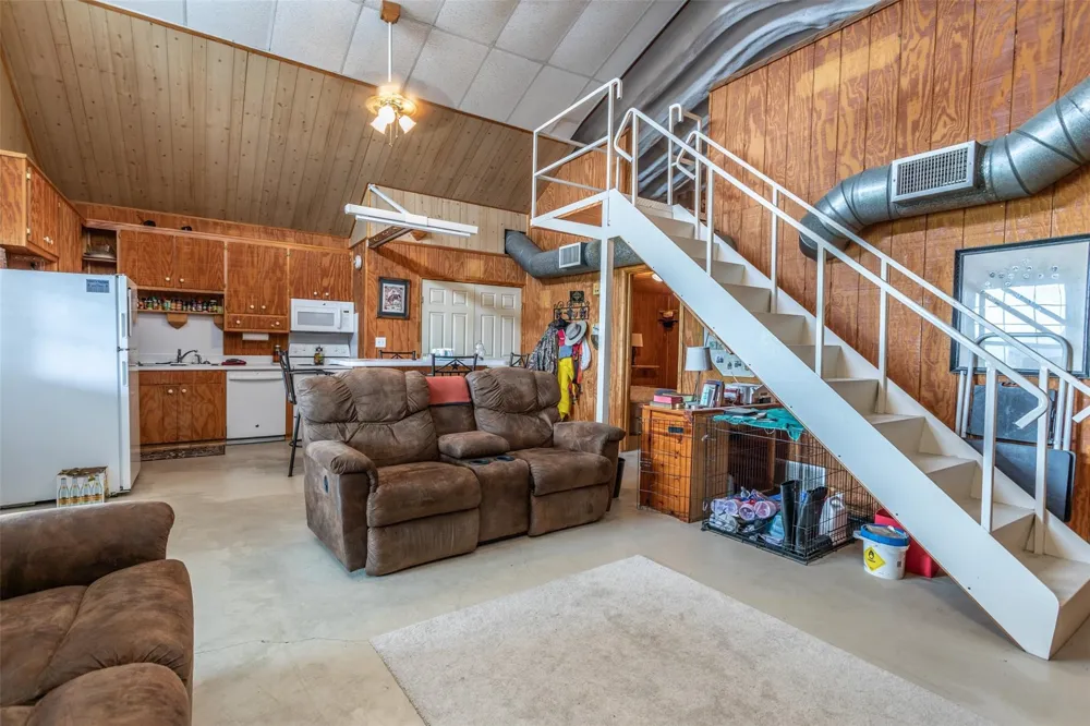 1078 R&R Lane Muenster, TX 76252