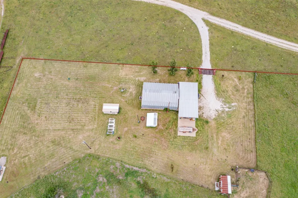 1078 R&R Lane Muenster, TX 76252