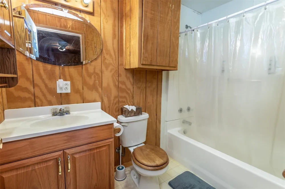 1078 R&R Lane Muenster, TX 76252
