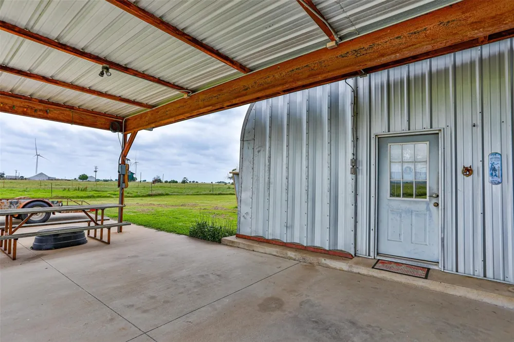 1078 R&R Lane Muenster, TX 76252