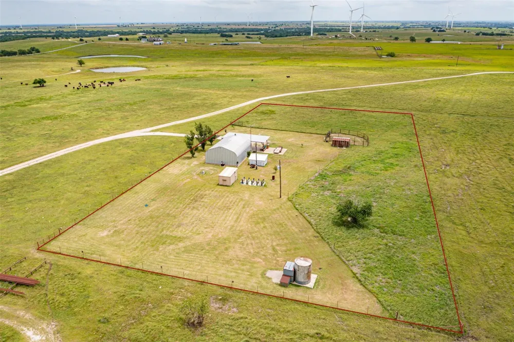 1078 R&R Lane Muenster, TX 76252