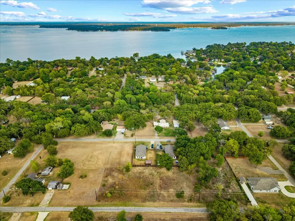 1045 Midway Road Tool, TX 75143