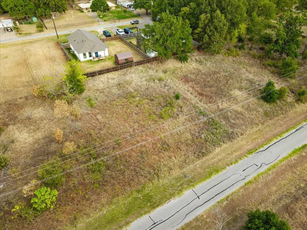 1045 Midway Road Tool, TX 75143