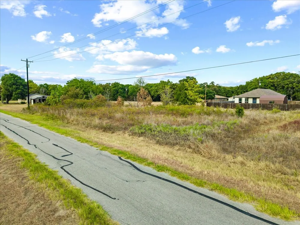 1045 Midway Road Tool, TX 75143