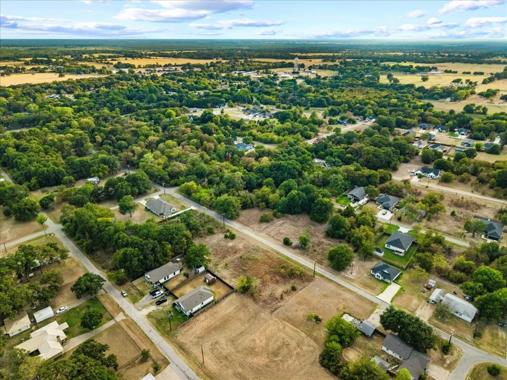 1045 Midway Road Tool, TX 75143
