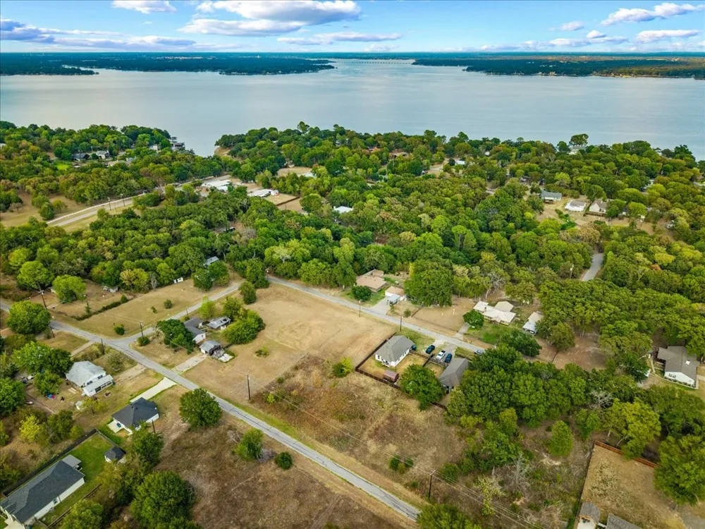 1045 Midway Road Tool, TX 75143