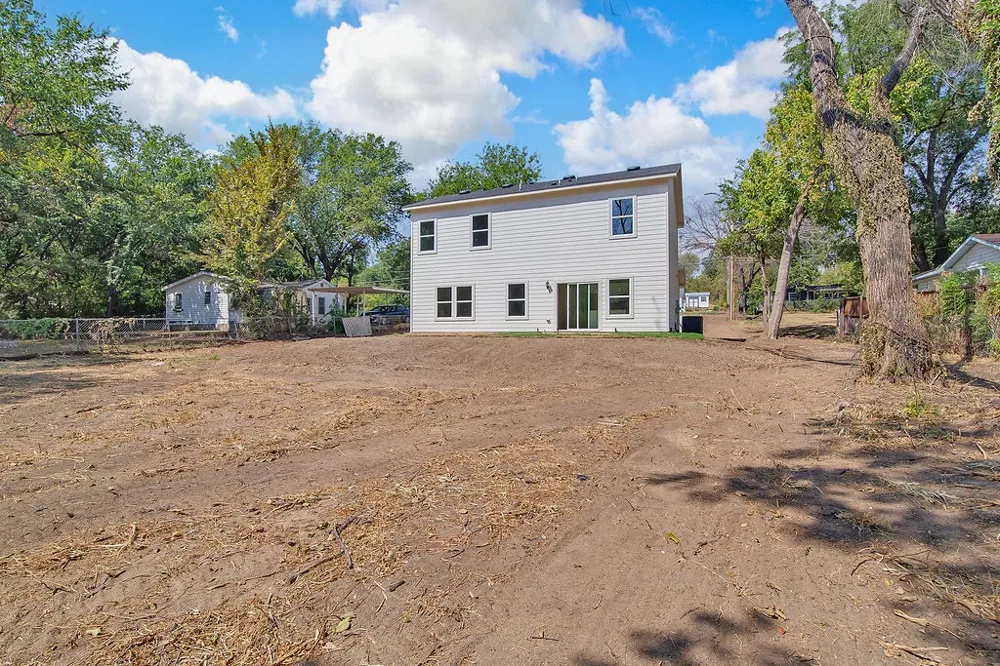620 Alameda Road Azle, TX 76020