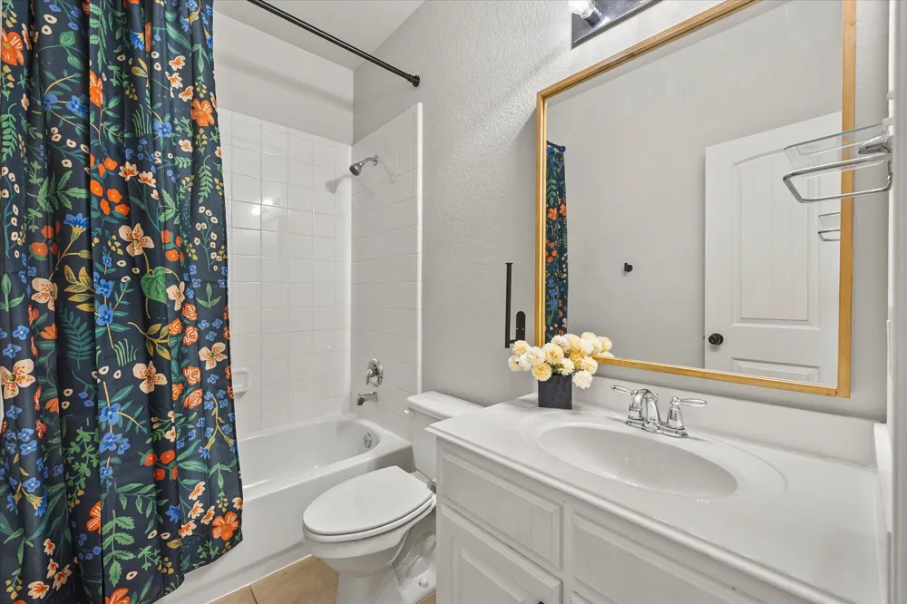 2525 Gold Rush Drive McKinney, TX 75071