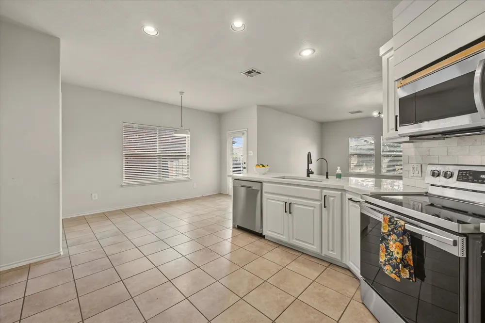 2525 Gold Rush Drive McKinney, TX 75071