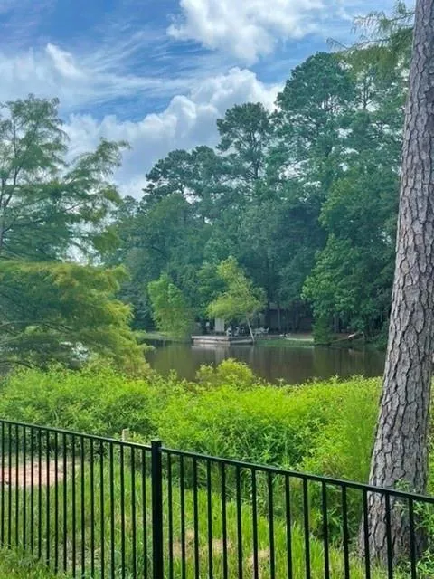801 Crystal River Road Conroe, TX 77316
