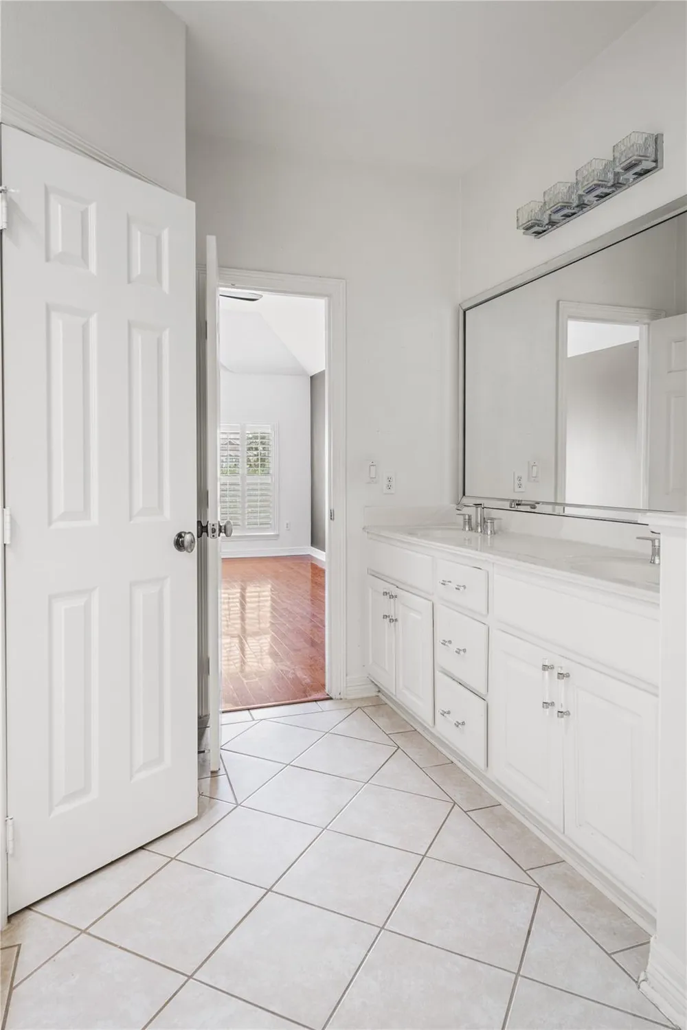 1739 French Village Drive Houston, TX 77055