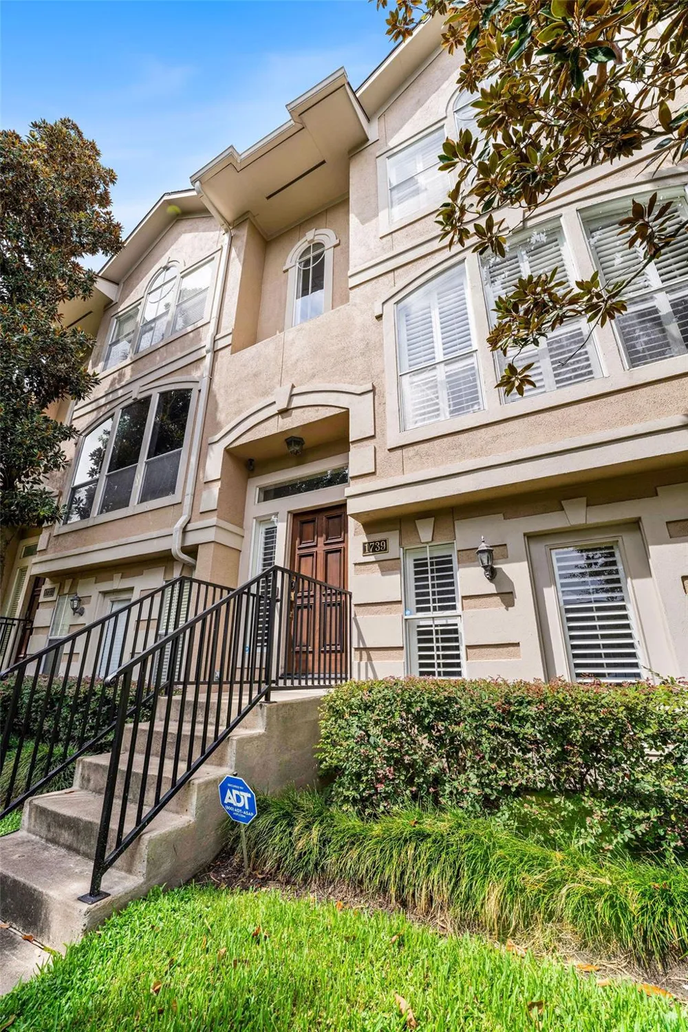 1739 French Village Drive Houston, TX 77055