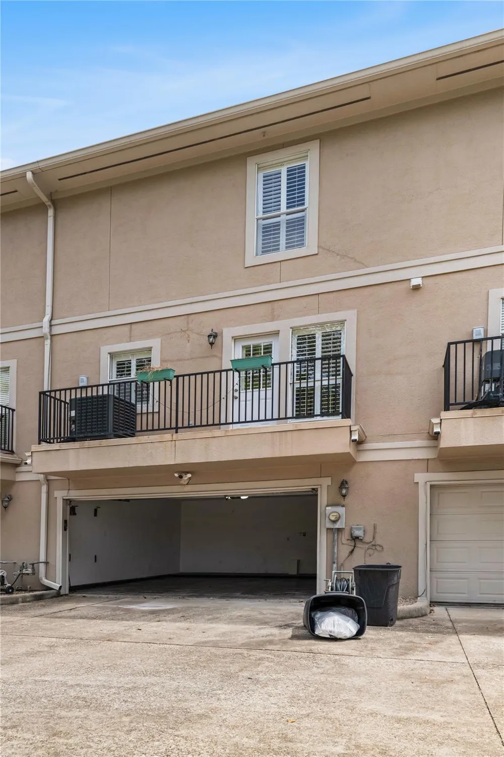 1739 French Village Drive Houston, TX 77055