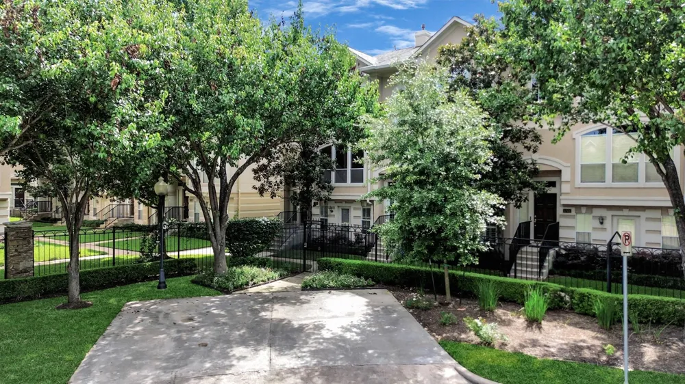 1739 French Village Drive Houston, TX 77055