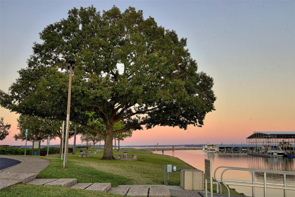 12100 Melville #104 Montgomery, TX 77356