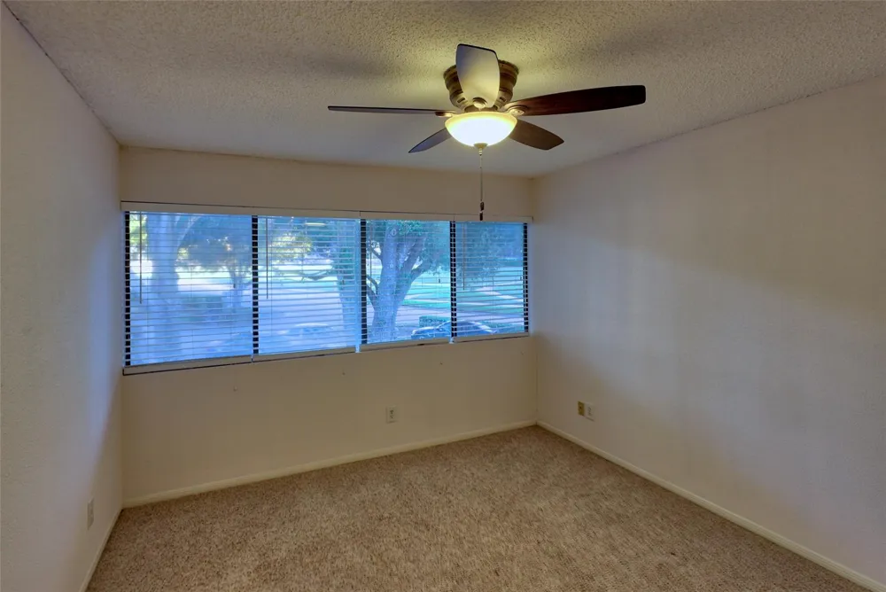 12100 Melville #104 Montgomery, TX 77356