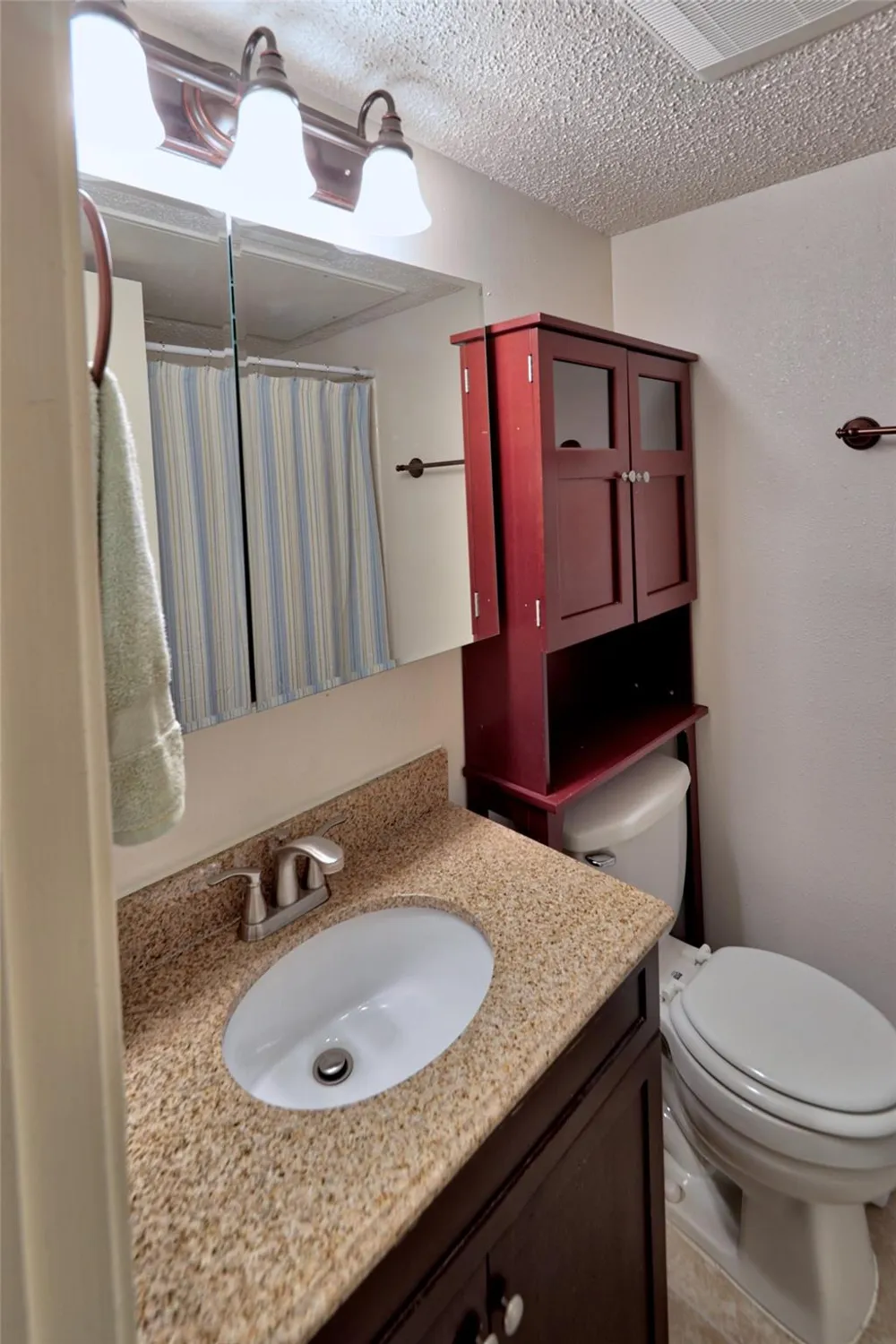 12100 Melville #104 Montgomery, TX 77356