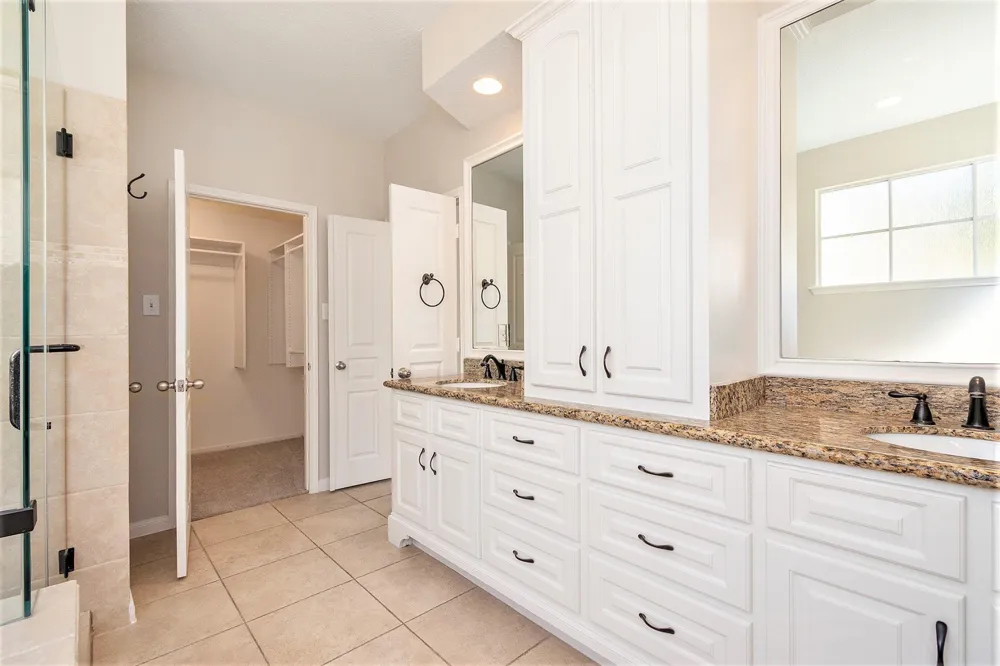 15 Larks Aire Place The Woodlands, TX 77381