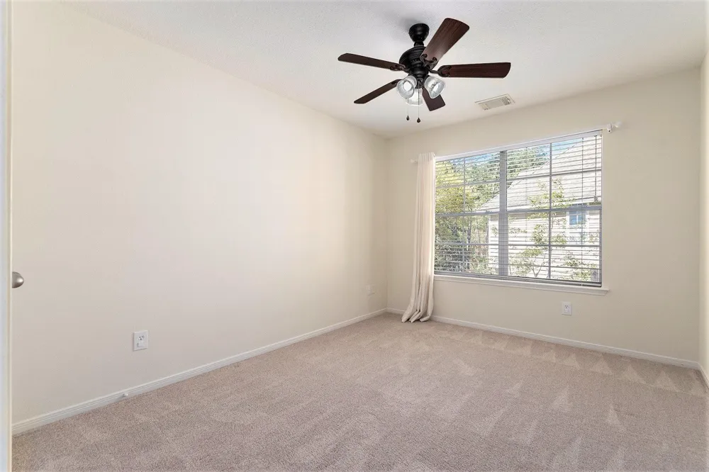 15 Larks Aire Place The Woodlands, TX 77381