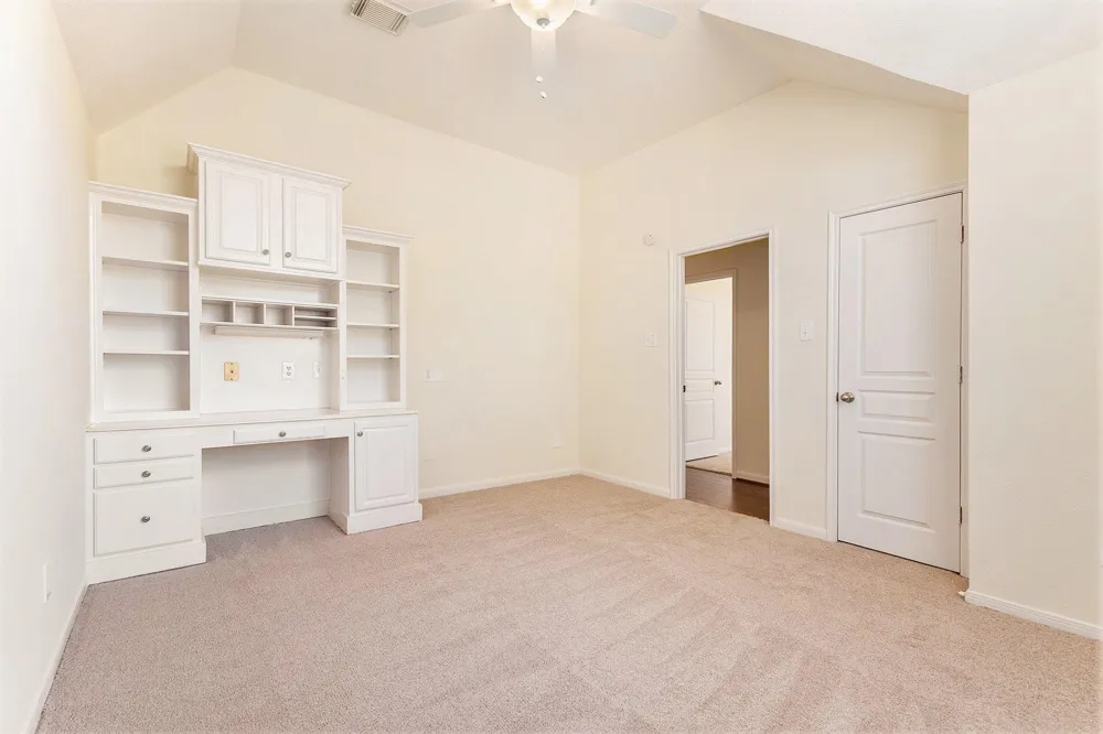 15 Larks Aire Place The Woodlands, TX 77381