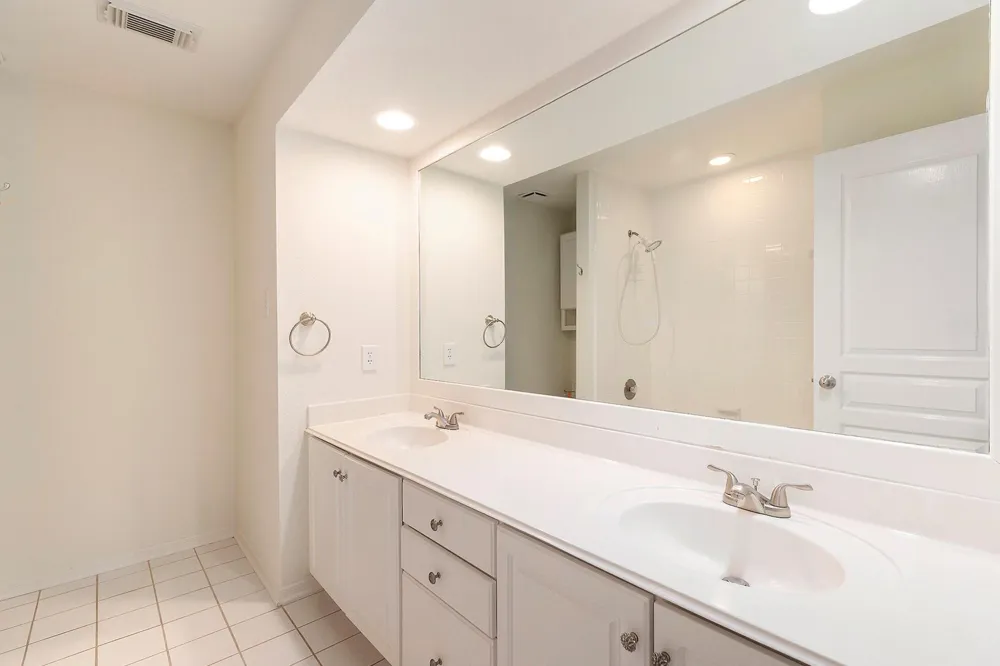 15 Larks Aire Place The Woodlands, TX 77381
