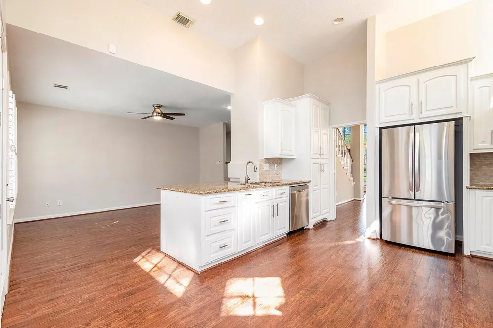15 Larks Aire Place The Woodlands, TX 77381