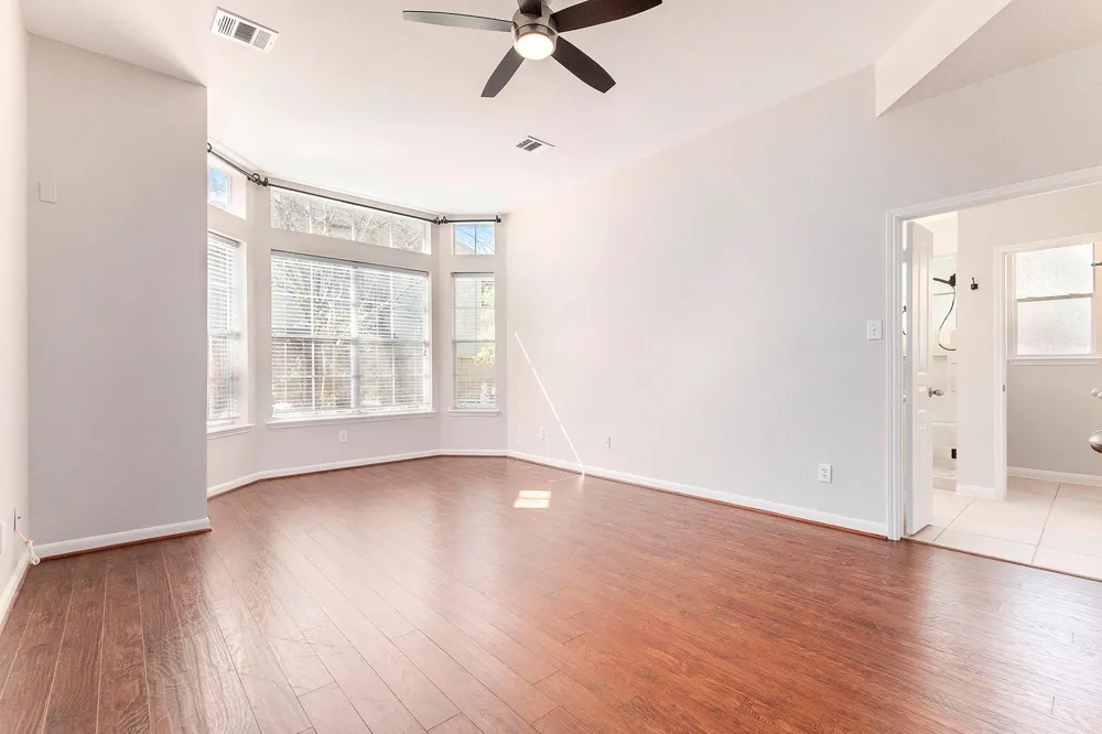 15 Larks Aire Place The Woodlands, TX 77381
