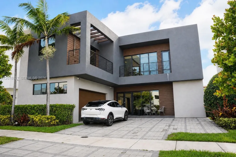 7560 NW 101st Ct #7560 Doral, FL 33178