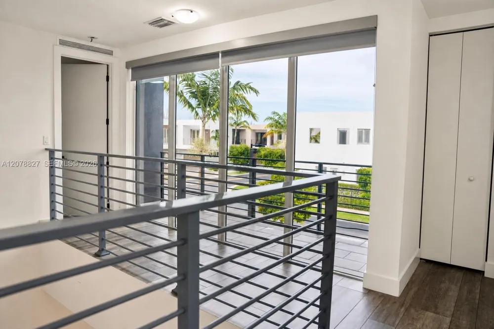 7560 NW 101st Ct #7560 Doral, FL 33178