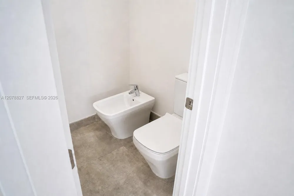 7560 NW 101st Ct #7560 Doral, FL 33178