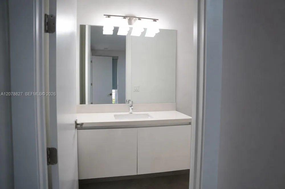 7560 NW 101st Ct #7560 Doral, FL 33178